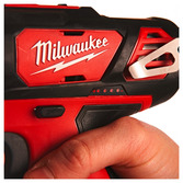 Milwaukee FUEL Akku vrtací šroubovák M12Bpd-202C 441940