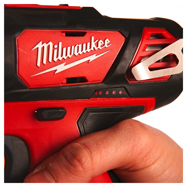 Milwaukee FUEL Akku vrtací šroubovák M12Bpd-202C 441940